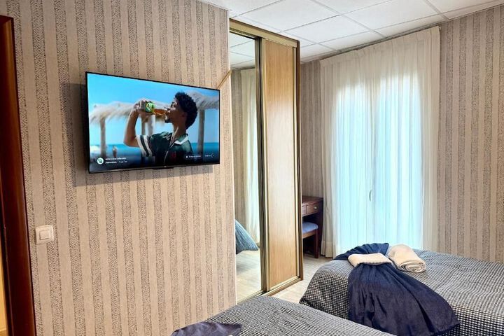 Room 8 of 23