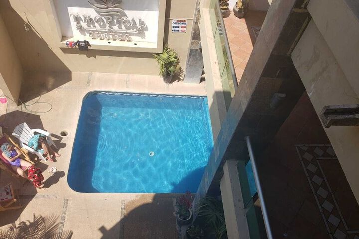 Pool 24 of 25