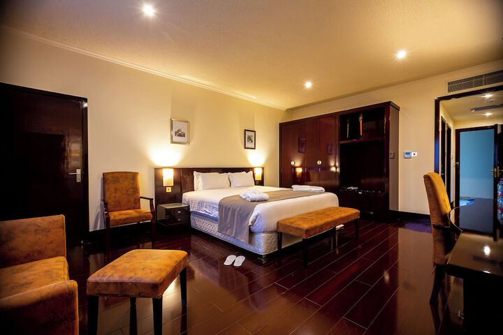 Room 6 of 41