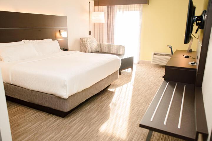 1 King Standard Sofa Bed (2 of 9)