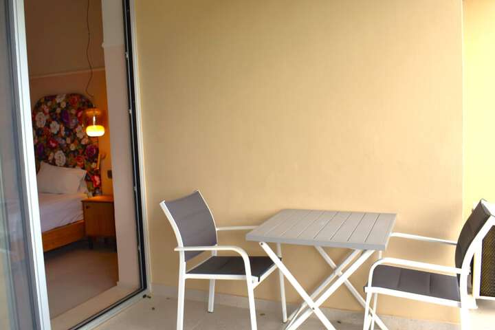 Terrace/Patio 71 of 72