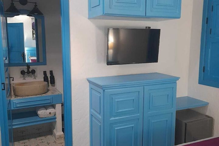 Room 4 of 41