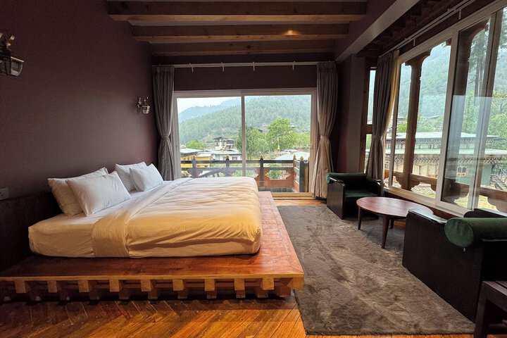 Room 4 of 88