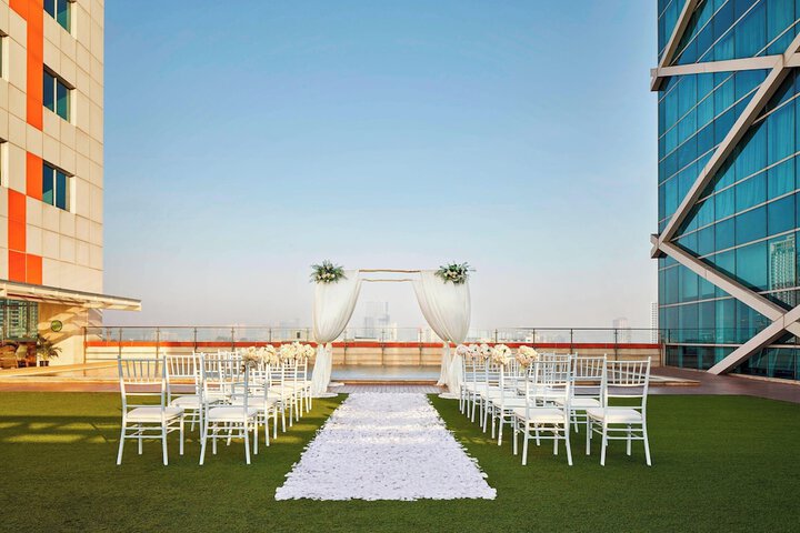 Pools & Facilities