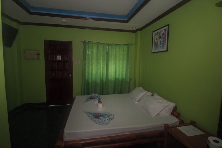 Room 64 of 210
