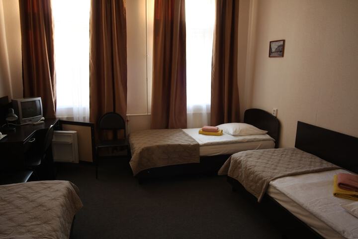 Room 7 of 87