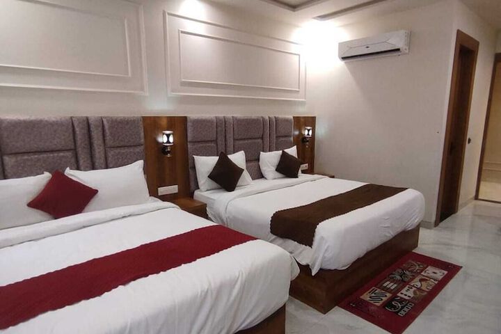 Room 15 of 17