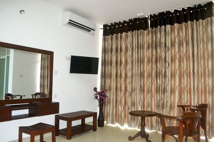 Room 20 of 36