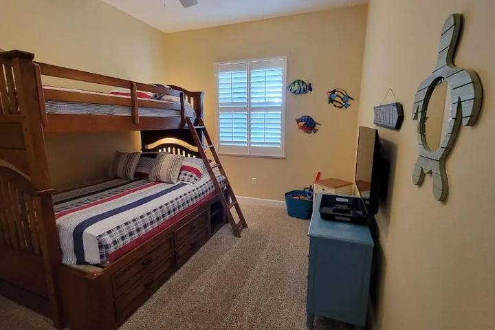 Room 6 of 22
