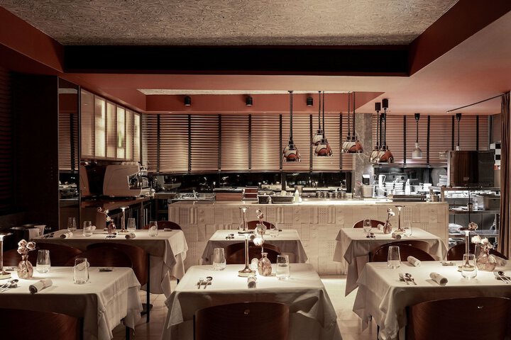 Dining 74 of 84