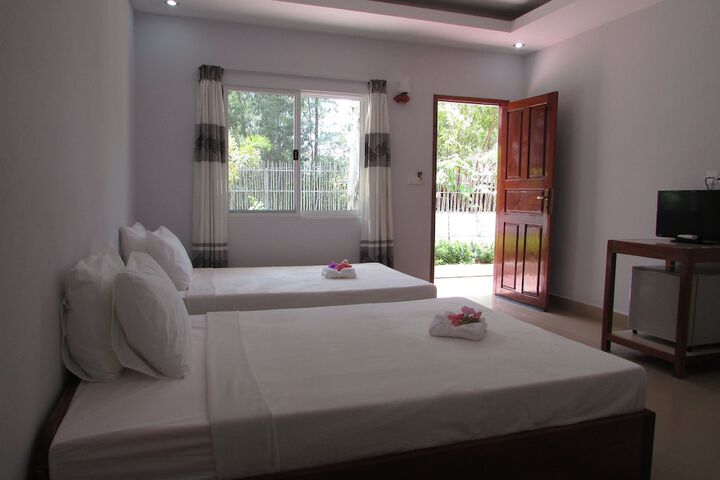 Room 15 of 48