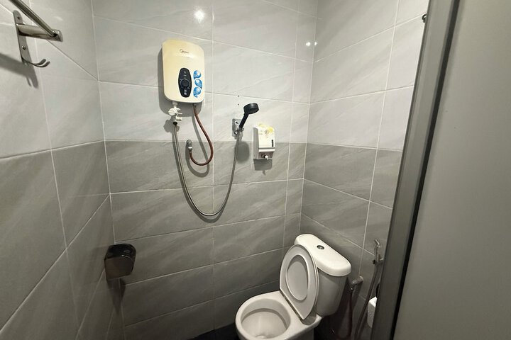 Room 50 of 61