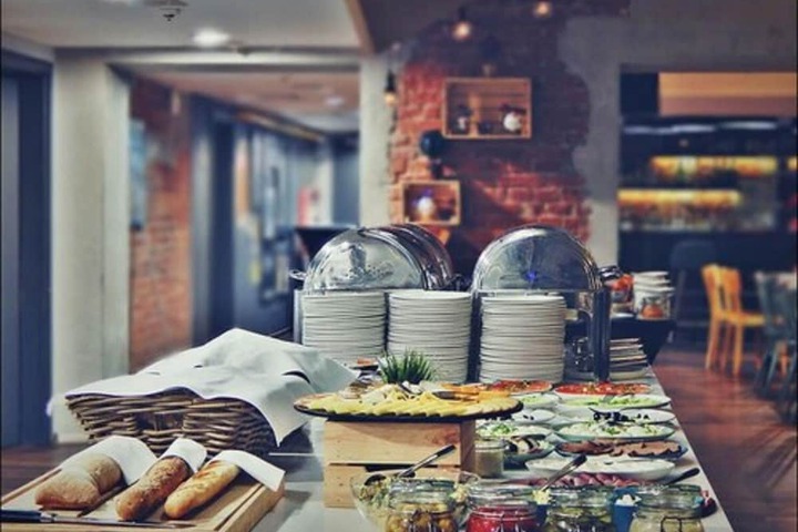 Breakfast/Coffee Service 62 of 75