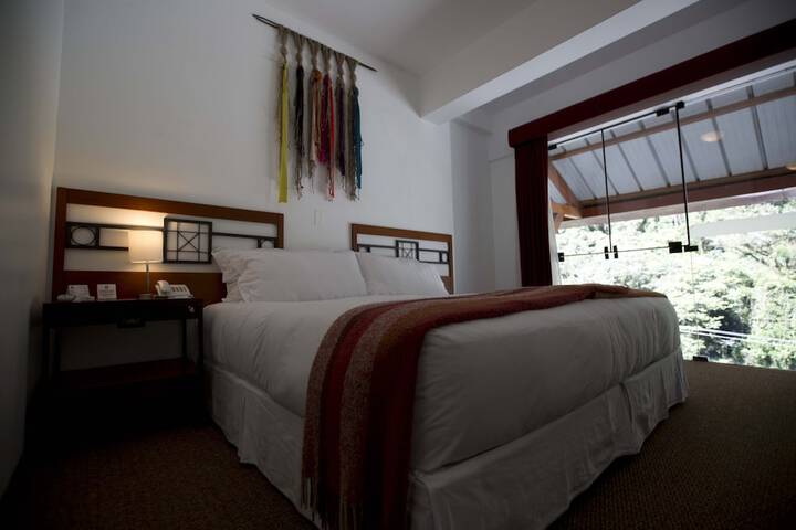 Room 14 of 79