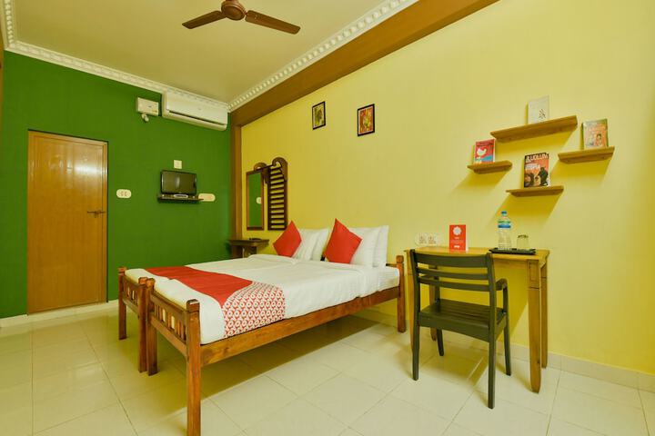 Room 14 of 17