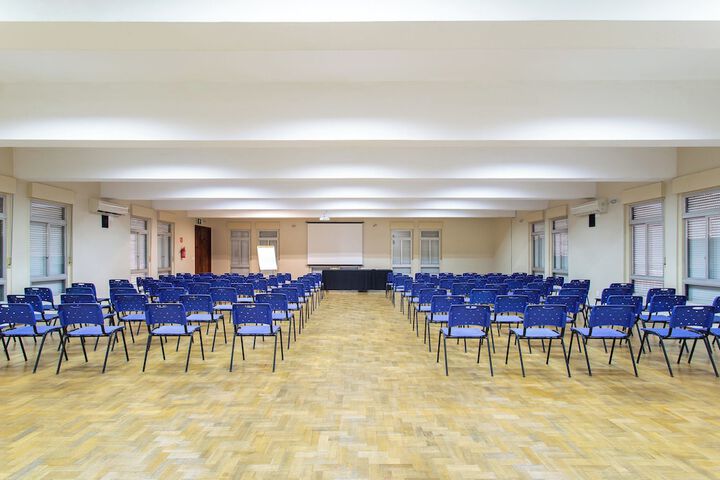 Ballroom/Hall 25 of 29