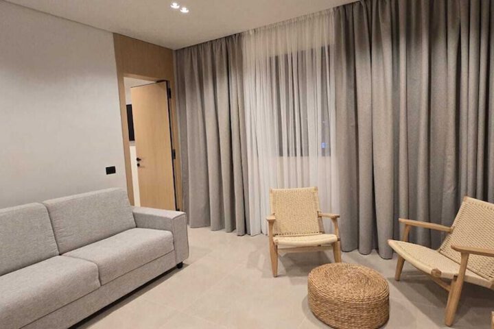 Room 46 of 91