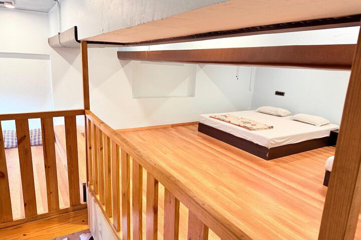 Room 18 of 46