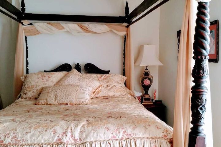 Room 9 of 53