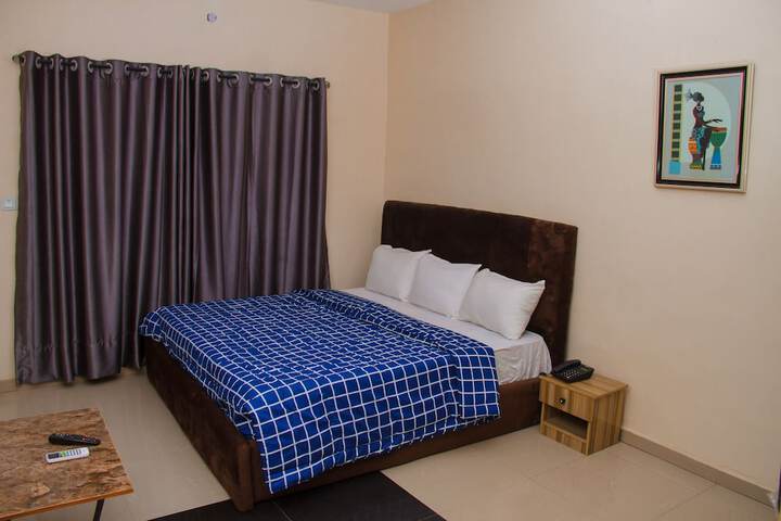 Room 6 of 20