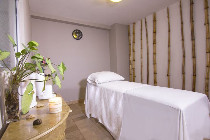 Room 12 of 20