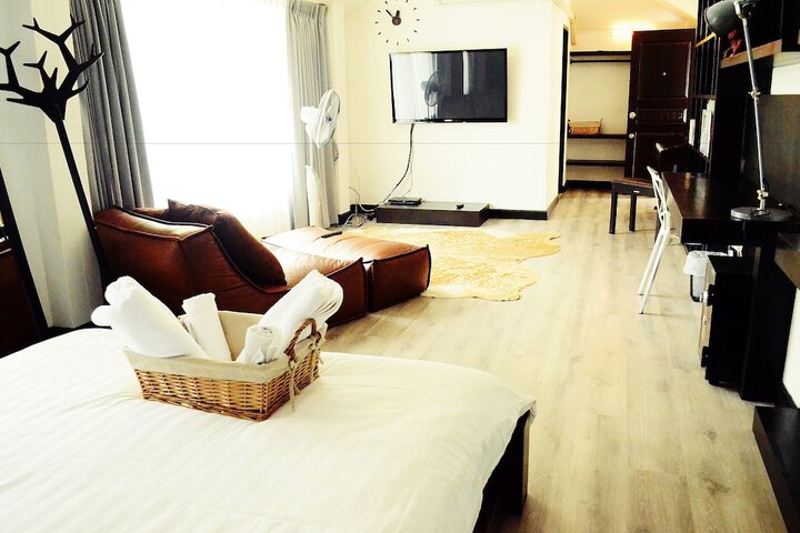 Room 14 of 24