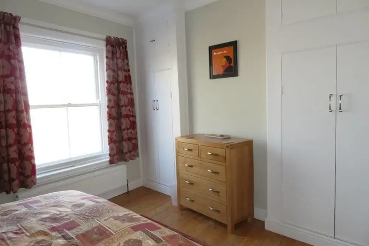 Room 4 of 21