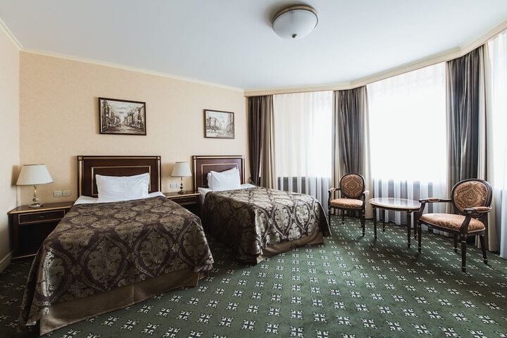 Room 5 of 113