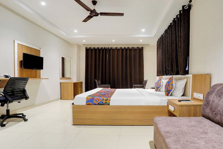 Room 26 of 35
