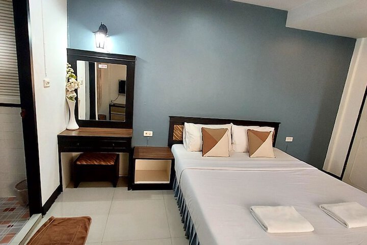 Room 15 of 47