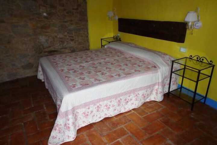 Room 7 of 27