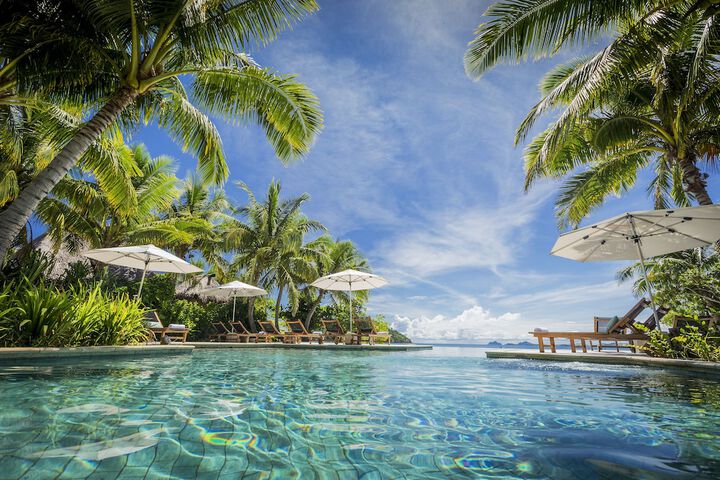 Hotel with Pool