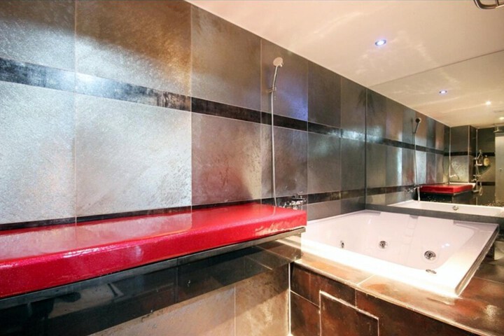 Bathroom Interior Photo