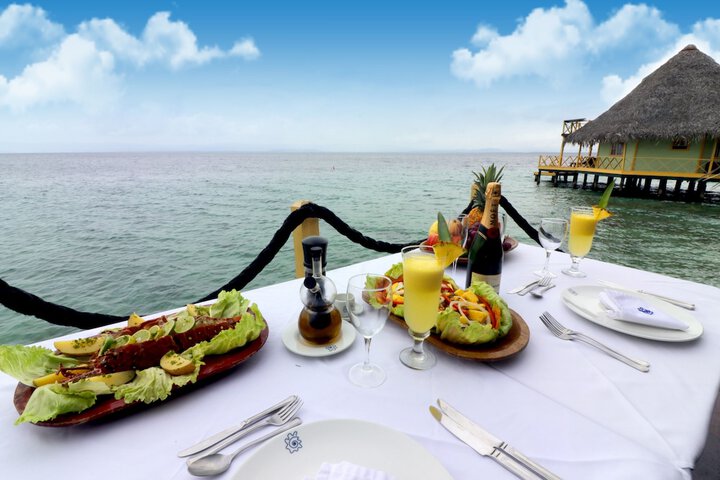 Dining 36 of 45
