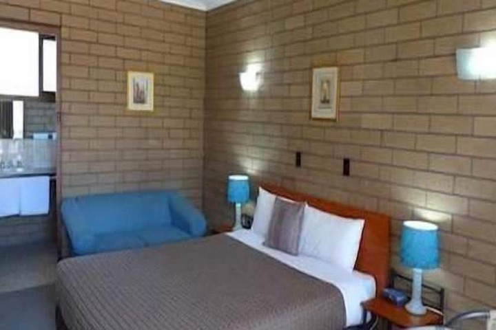 Room 5 of 41