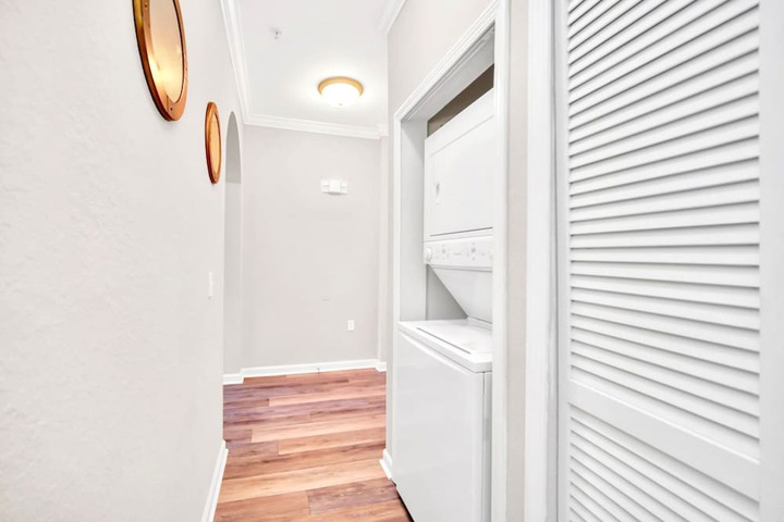 Room 21 of 27