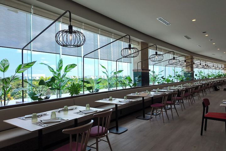 Dining 105 of 209