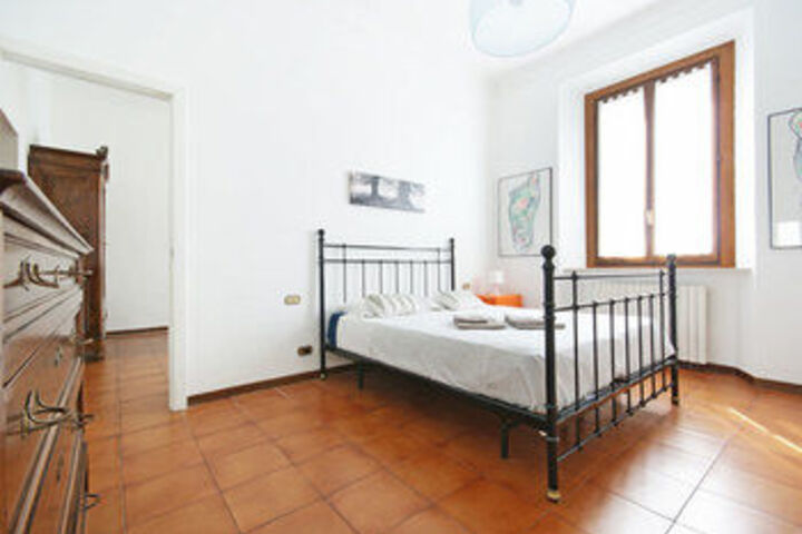 Room 42 of 73