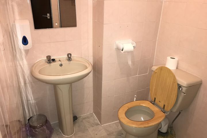 Room 30 of 37