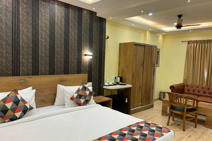 Room 8 of 23