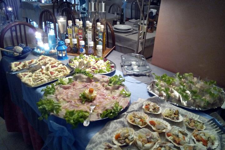 Dining 22 of 42