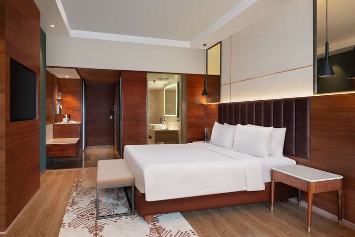 Room 9 of 89