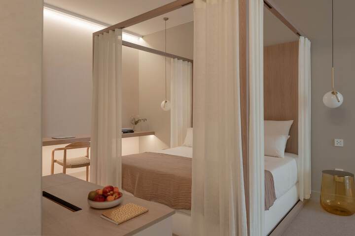 Room 140 of 780
