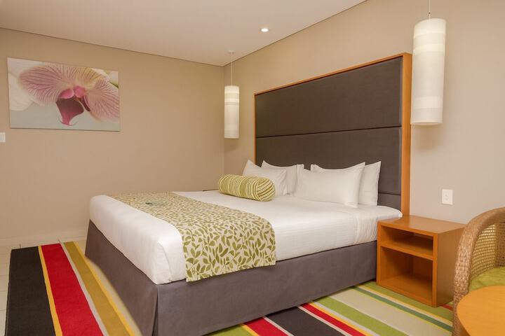 Room 12 of 34