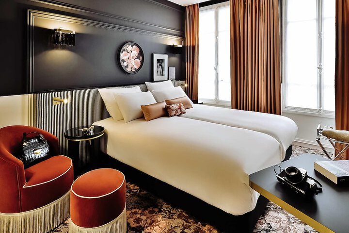 Room 15 of 51