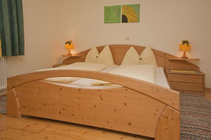 Room 8 of 64