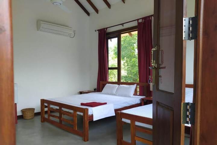Room 4 of 49