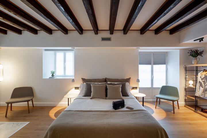 Room 7 of 49