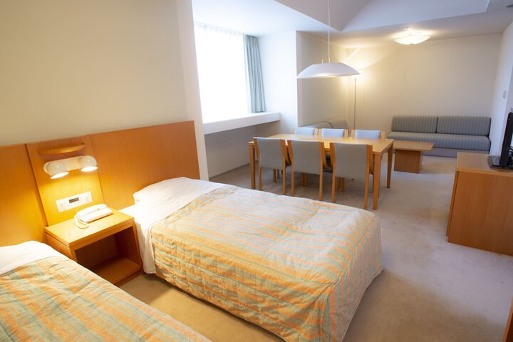 Room 45 of 108