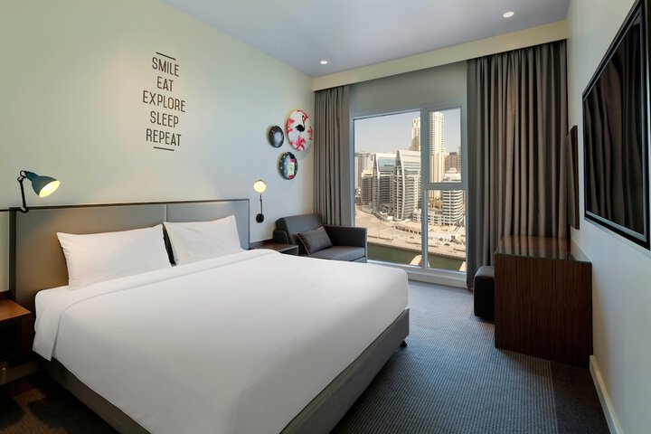 Room 7 of 24